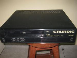 Videocassetera GRUNDIG modelo VS-290