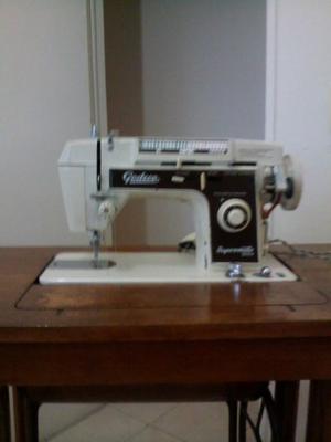 Maquina de coser GODECO