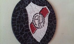escudo de River en mosaico