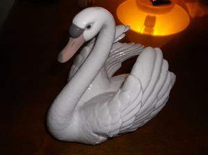 porcelana lladró - cisne alas abiertas