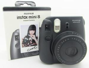 Cámara Fujifilm Instax Mini 8 - Importada + Rollo 20 Fotos