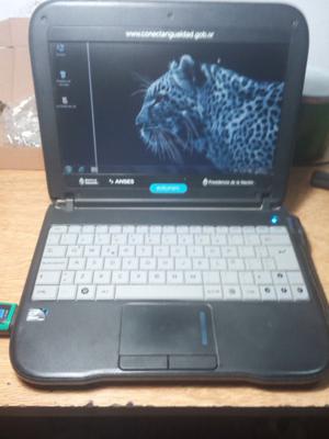 Netbook 2 Gb Ram, 320 Gb disco rigido con detalle