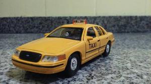 Ford Crown Victoria Taxi Welly 1:43