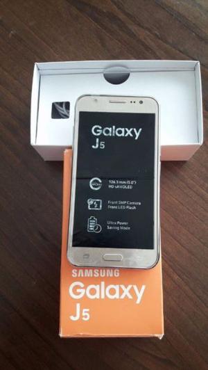 Samsung J5 Gold libre de fabrica...NUEVO!!!... $.