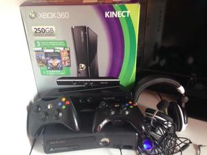 Vendo Xbox 360 en exelente estado y con accesorios