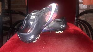 Vendo botines NIKE CR7 IMPECABLES T43