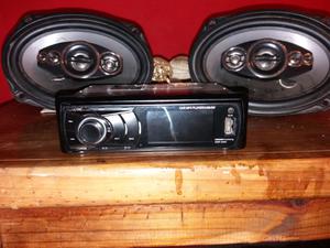 Vendo stereo crown con 2 partaltes de 400 watts