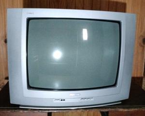 Televisor Philips de tubo, 23", en buen estado