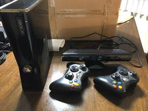 Xbox 360 Slim 250gb Original + Kinect+ 2 Joystick+ 3 Juegos