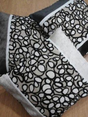 trio de almohadones usados 40 x 40 cm telas tapiceria