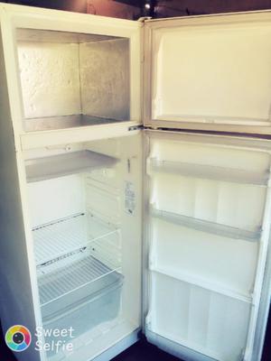 vendo heladera con freezers