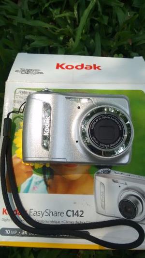 Vendo Cámara Kodak C142 en caja COMO NUEVA! 10MP - 3xZoom +