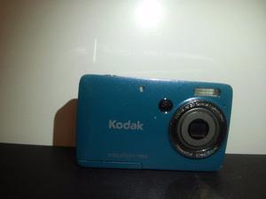 Vendo escucho oferta cámara de fotos digit. kodak en exel.