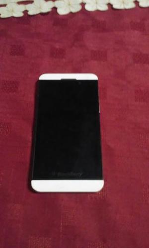 celular blackberry z10