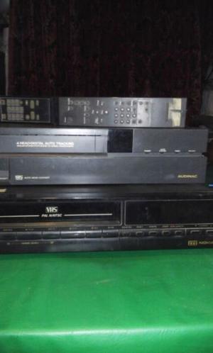 2 VIDEOCASETERAS VHS NO FUNCIONAN.
