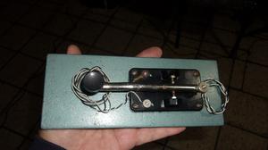 telegrafo antiguo y auricular $-