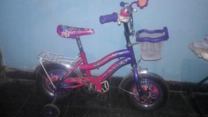 Bici d nena y triciclo de nene impecable