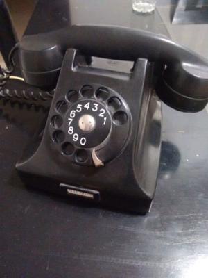 Telefono antiguo en prefecto estado