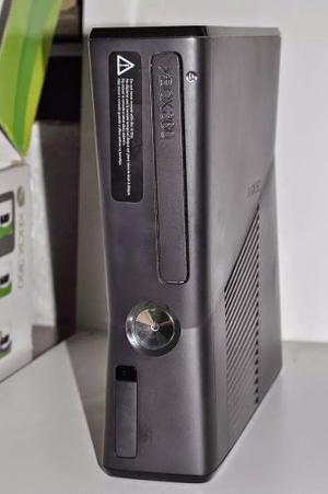 Xbox 360 Slim 4gb Lt 3.0 En Caja Excelente Fuente Joystick