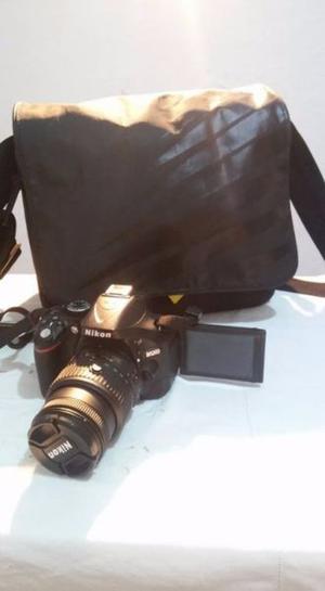CAMARA REFLEX NIKON  EXCELENTE CASI SIN USO!!