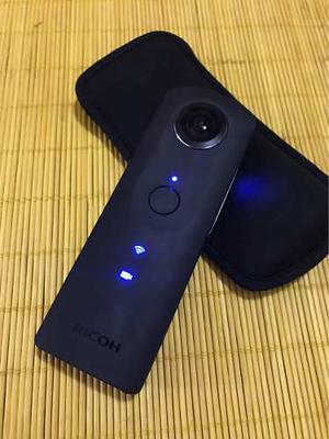 Camara 360 Ricoh Theta