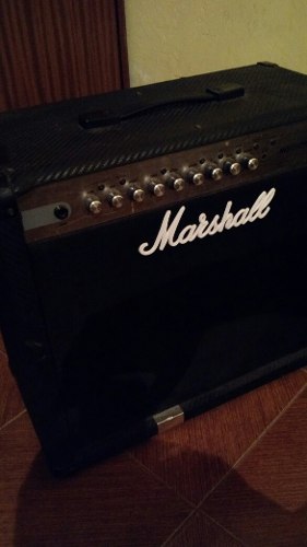 Marshall Mg 101 Cfx