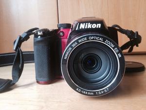Vendo Nikon Coolpix P500 Roja. POCO USO