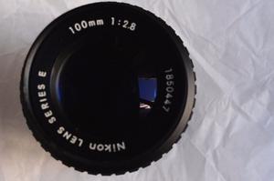 Nikon 100mm F 2.8 E