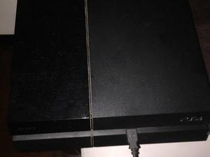 PlayStation 4 con 7 juegos y dos josticks