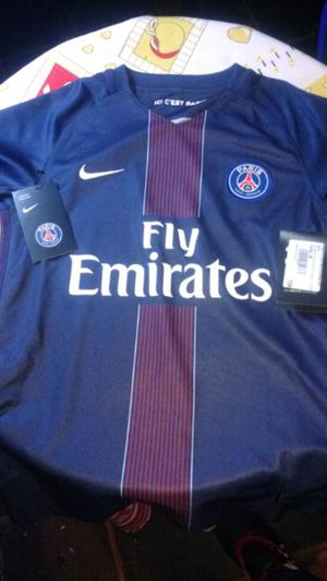 Vendo camiseta del PSG comprada en Francia, talle 14 para
