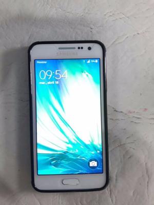 Vendo celular SAMSUNG A3 en caja, libre de fábrica, color