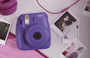 Instax Mini 8 Violeta + 10 Fotos