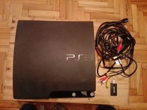 PlayStation 3 + cables de conexion