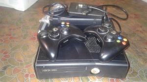 Vendo Xbo360,esta en perfecto estado