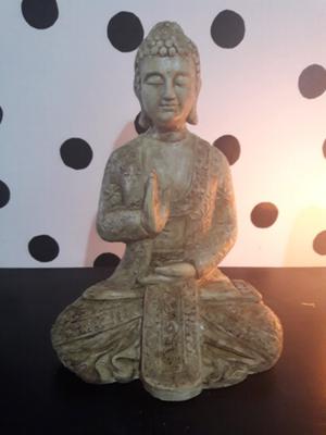 Buda de yeso
