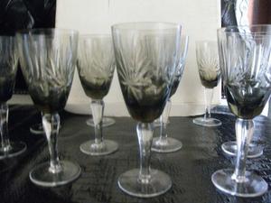 11 copas cristal labradas fumé negro de vino