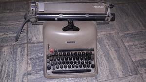 Máquina de escribir olivetti