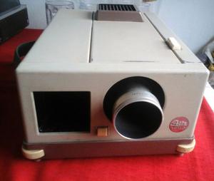 Proyector de diapositivas antiguo