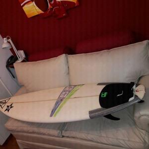 Vendo Tabla Surf 6.3' Marca AP. Poco uso