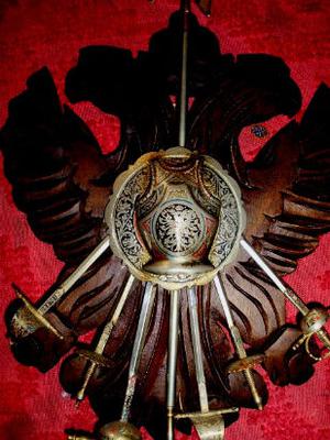 antiguo escudo imperial-madera-armas toledo -aguilas-tallado