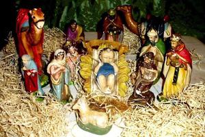 antiguo lote figuras pesebre yeso-navidad ARBOLITO