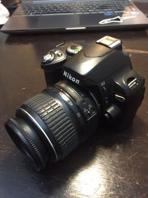 Cámara réflex Nikon D40 completa