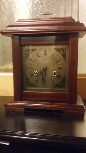 Reloj Pendulo A Cuerda En Caja Madera