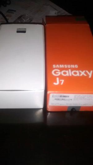 Samsung galaxy j7 vendo o permuto