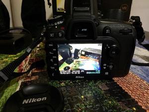 Vendo cámara Reflex Digital Nikon D con lente mm