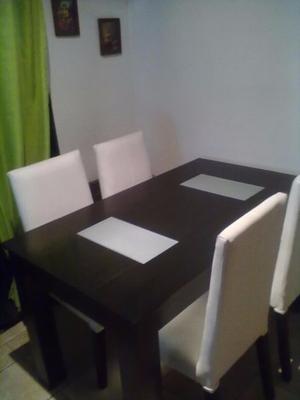 impecable mesa con solo 3 meses de uso / sin sillas2