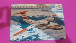 Avion Antonov An-74 Amodel 