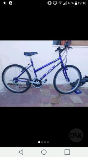 Bicicleta skill violeta