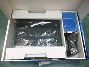 PlayStation 4 nueva en caja