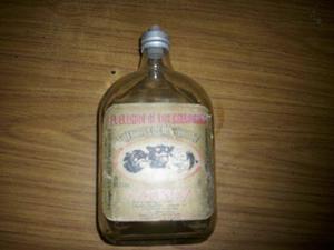 botella de wisky antigua